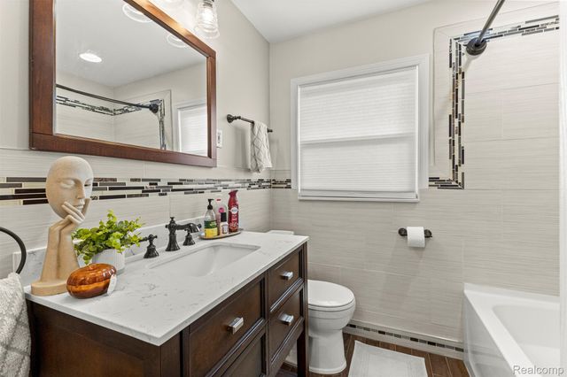 15404 Belmont Avenue, Allen Park, MI 48101