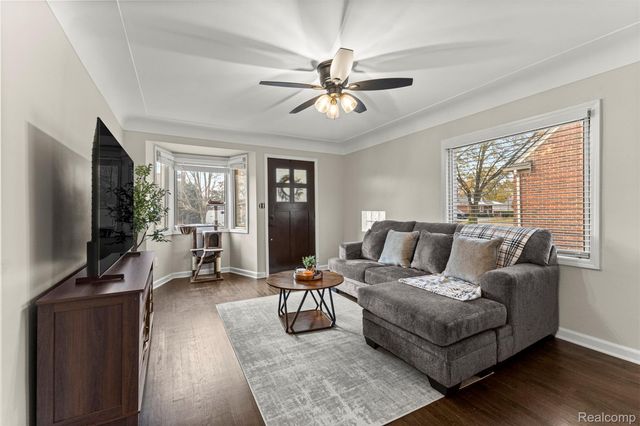 15404 Belmont Avenue, Allen Park, MI 48101