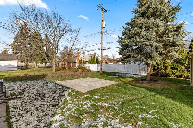 15404 Belmont Avenue, Allen Park, MI 48101