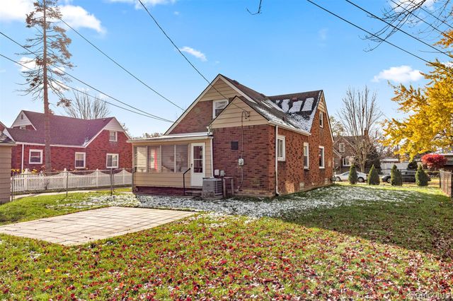 15404 Belmont Avenue, Allen Park, MI 48101