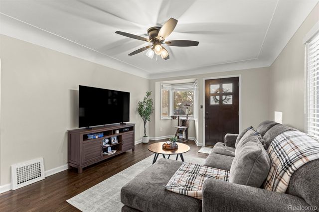 15404 Belmont Avenue, Allen Park, MI 48101