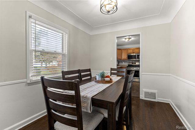 15404 Belmont Avenue, Allen Park, MI 48101