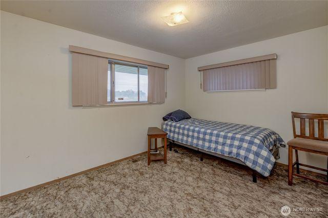 10586 NW P.2 Road, Quincy, WA 98848