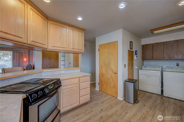 10586 NW P.2 Road, Quincy, WA 98848