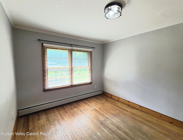 24 Dubois Road, New Paltz, NY 12561