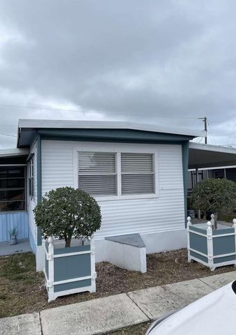 10885 SE Federal Hwy 96, Hobe Sound, FL 33455