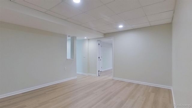 715 Lakeside Drive, Waterford Charter Township, MI 48328