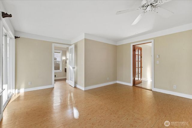 2515 27th Avenue W, Seattle, WA 98199