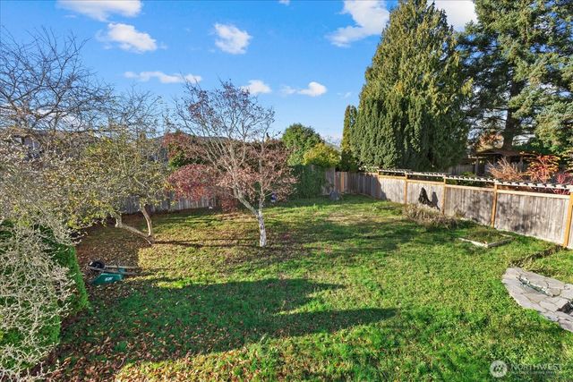 2515 27th Avenue W, Seattle, WA 98199