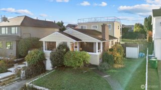 2515 27th Avenue W, Seattle, WA 98199