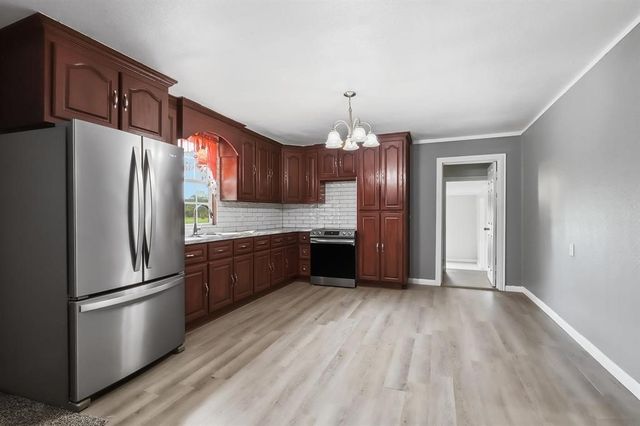 1191 County Road 3240, Mt Pleasant, TX 75455