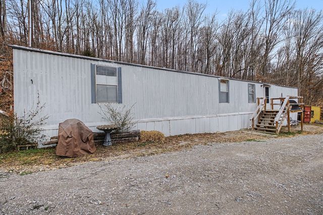 424 Bear Creek Trail, Centerville, TN 37033