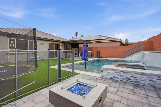 10424 Mont Pourri Court, Las Vegas, NV 89149