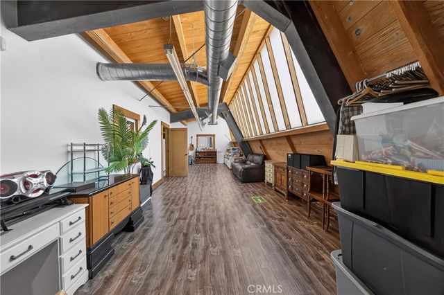 5221 Pacific Boulevard, Huntington Park, CA 90255