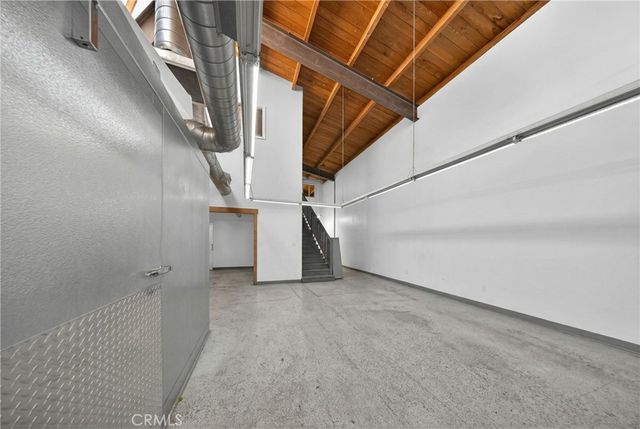 5221 Pacific Boulevard, Huntington Park, CA 90255