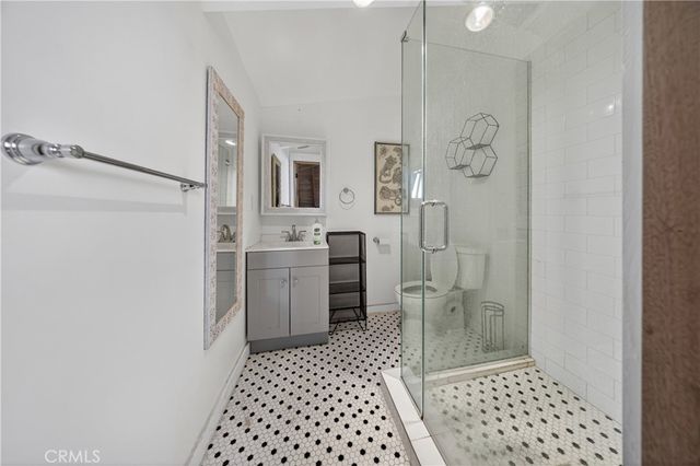 5221 Pacific Boulevard, Huntington Park, CA 90255