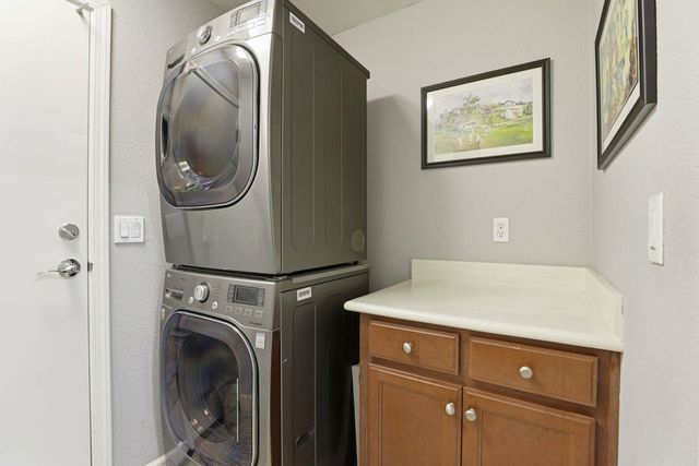 196 Heligan Ln 4, Livermore, CA 94551