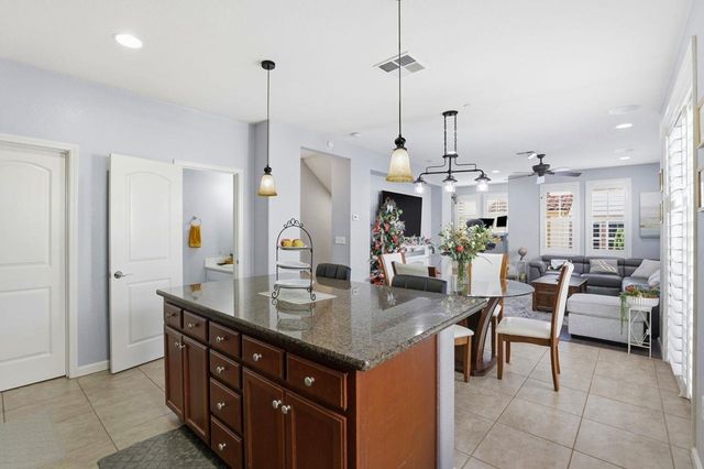 196 Heligan Ln 4, Livermore, CA 94551