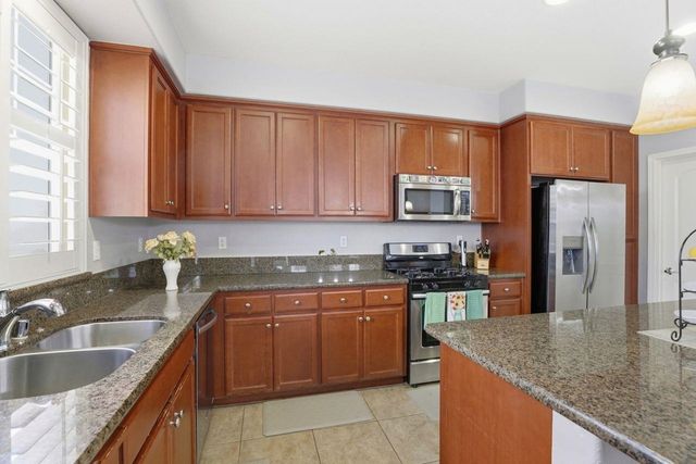 196 Heligan Ln 4, Livermore, CA 94551