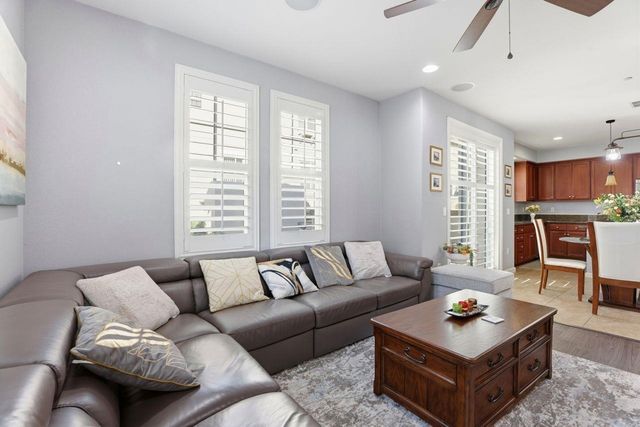 196 Heligan Ln 4, Livermore, CA 94551