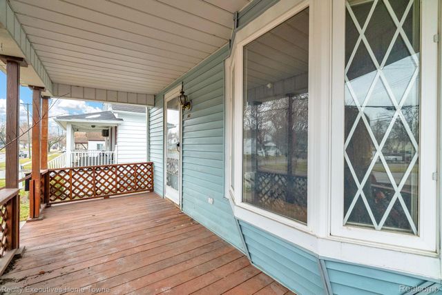 729 13th Street, Port Huron, MI 48060