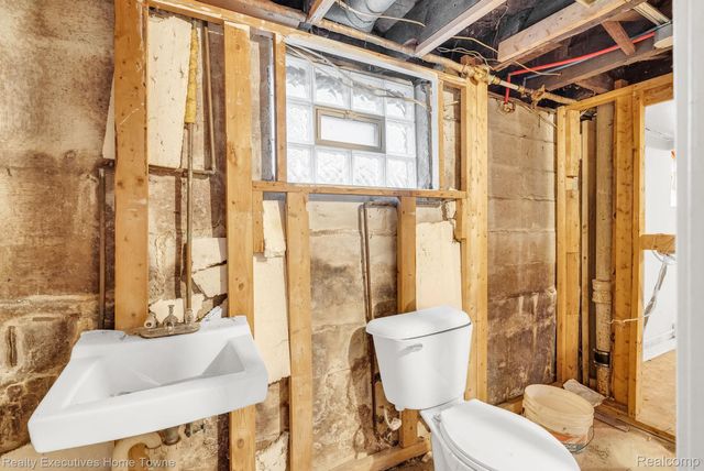 729 13th Street, Port Huron, MI 48060