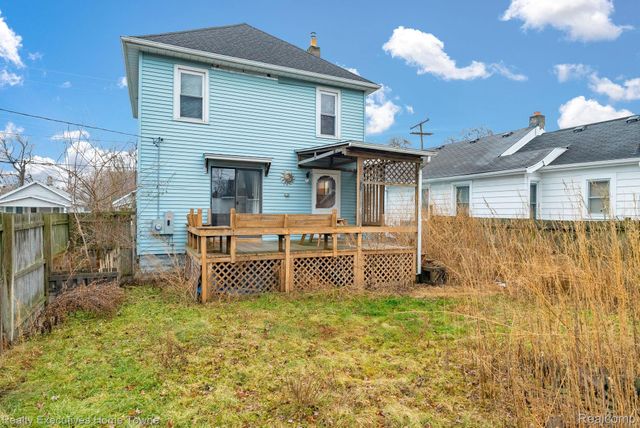 729 13th Street, Port Huron, MI 48060