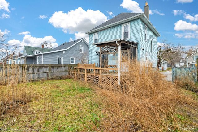 729 13th Street, Port Huron, MI 48060