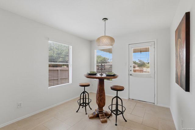 27022 Rustic Cabin, San Antonio, TX 78260