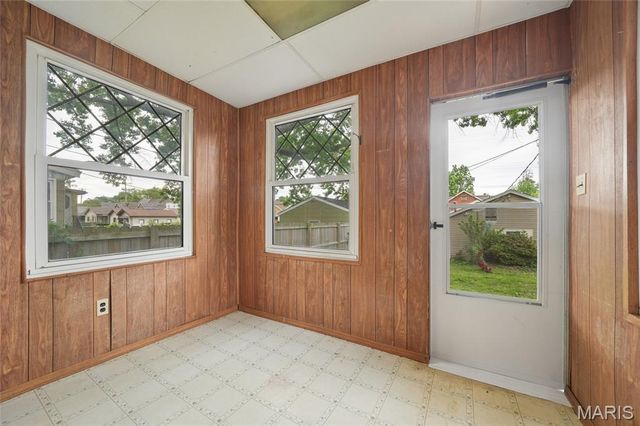 5532 Rosa Avenue, St Louis, MO 63109