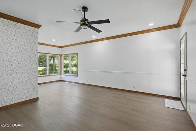 1306 Marion Drive, Neosho, MO 64850