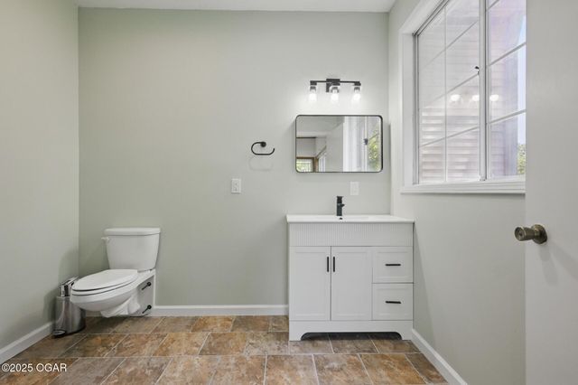 1306 Marion Drive, Neosho, MO 64850