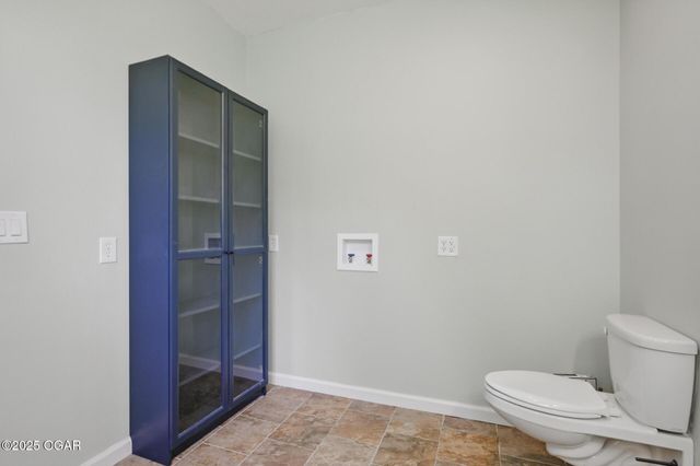 1306 Marion Drive, Neosho, MO 64850