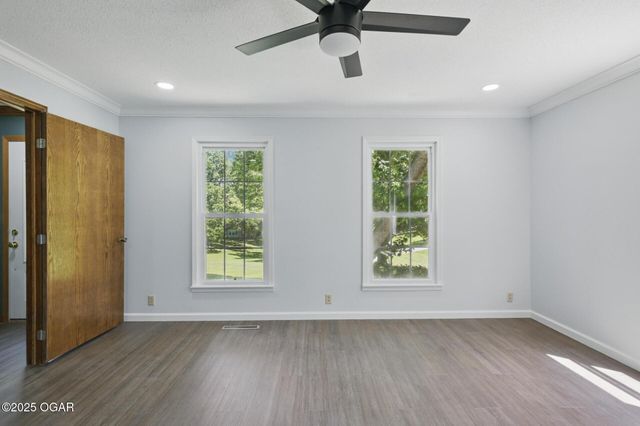 1306 Marion Drive, Neosho, MO 64850