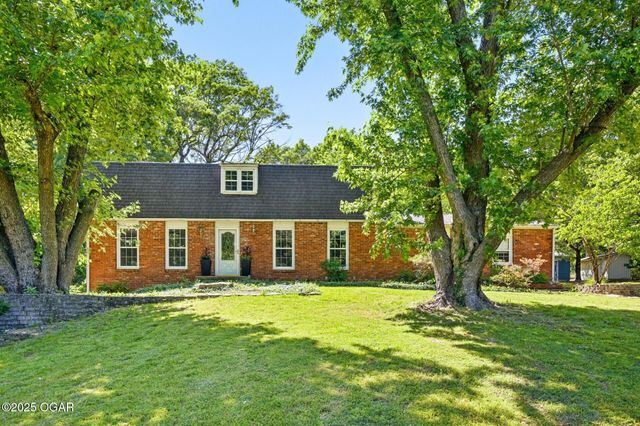 1306 Marion Drive, Neosho, MO 64850