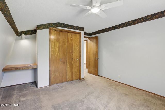 1306 Marion Drive, Neosho, MO 64850