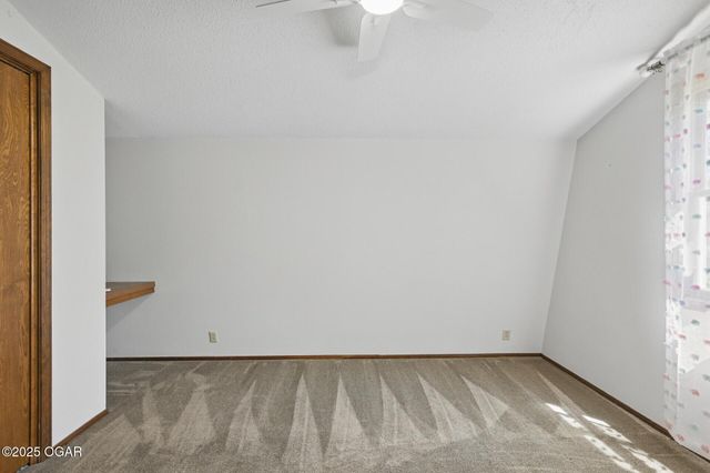 1306 Marion Drive, Neosho, MO 64850