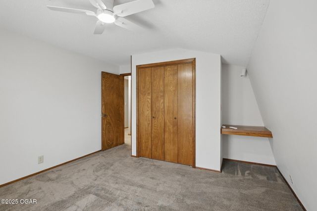 1306 Marion Drive, Neosho, MO 64850