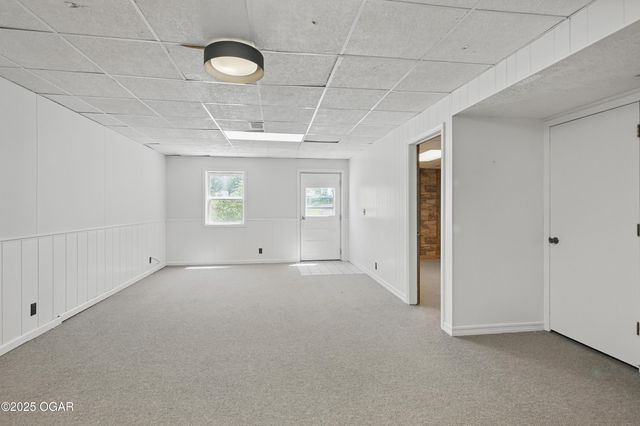 1306 Marion Drive, Neosho, MO 64850