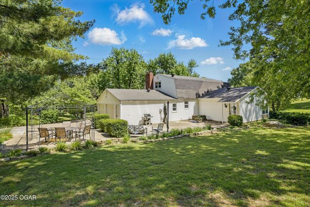 1306 Marion Drive, Neosho, MO 64850