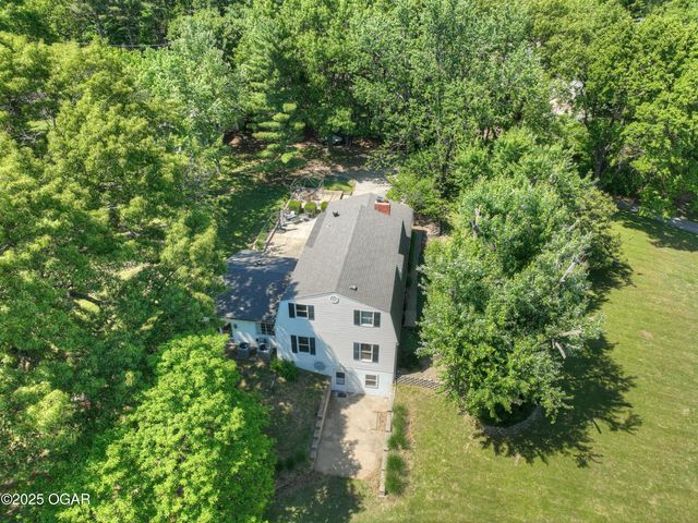 1306 Marion Drive, Neosho, MO 64850