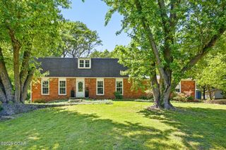 1306 Marion Drive, Neosho, MO 64850