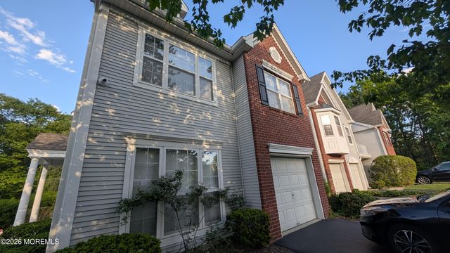 10 Beacon Court 80, Holmdel, NJ 07733