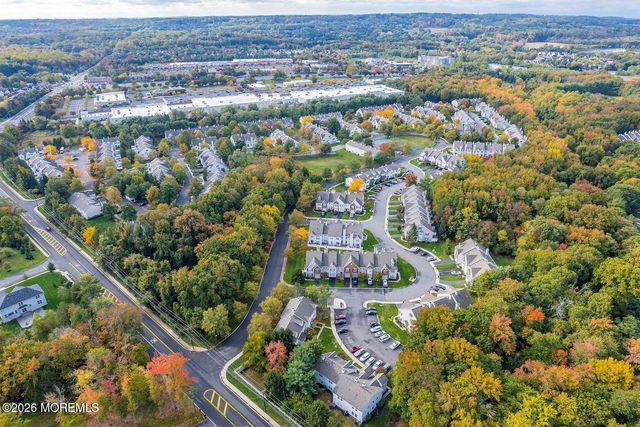 10 Beacon Court 80, Holmdel, NJ 07733