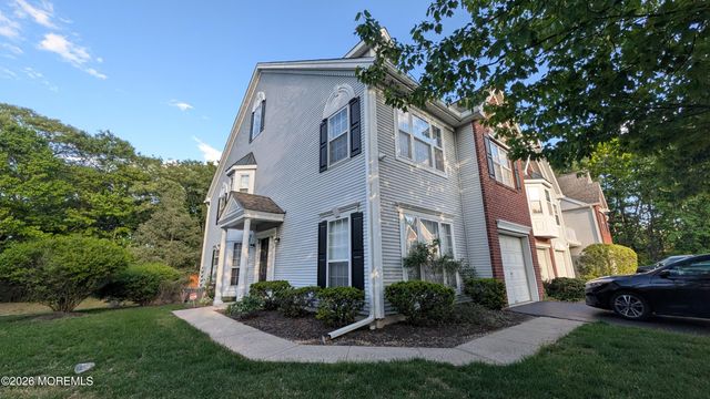 10 Beacon Court 80, Holmdel, NJ 07733