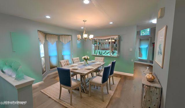10 Beacon Court 80, Holmdel, NJ 07733