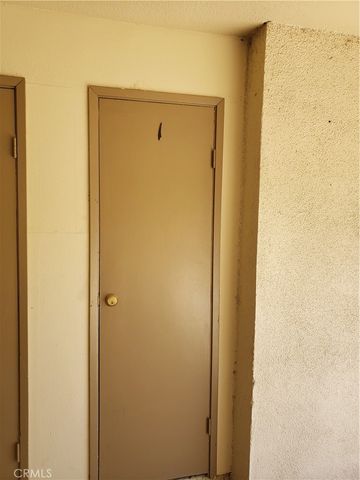 1022 W Calle De Las Estrellas, Azusa, CA 91702