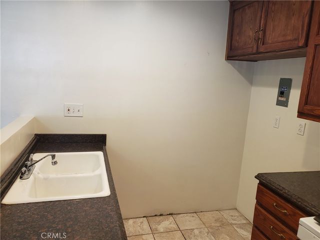 1022 W Calle De Las Estrellas, Azusa, CA 91702
