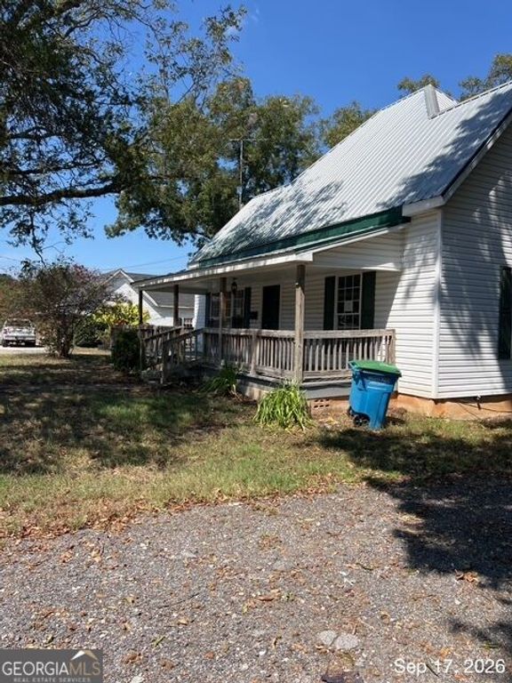 283 S BROAD STREET Extension, Commerce, GA 30529 — photo 2