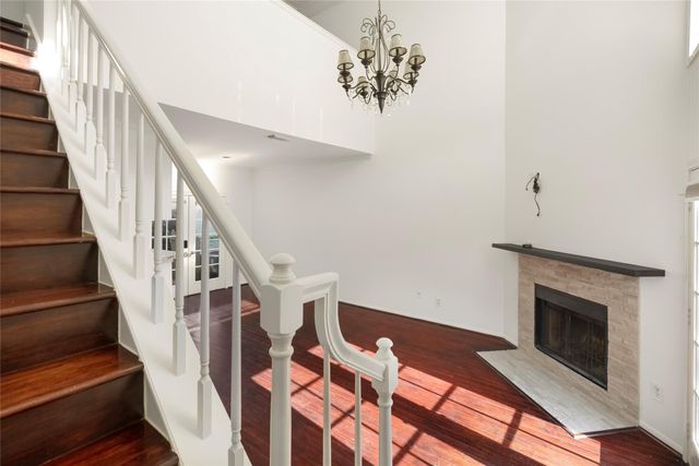 2213 Stanford Street 2213, Houston, TX 77006
